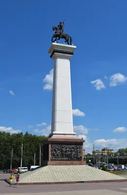 Файл:Памятник Георгию Победоносцу в Рязани.jpg — Путеводитель Викигид  Wikivoyage