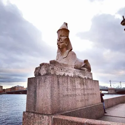 Памятник полководцу А. В. Суворову в Санкт-Петербурге