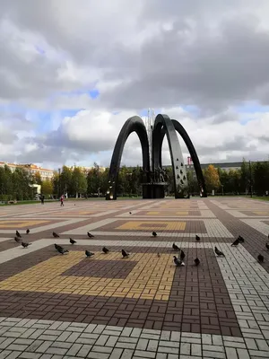 памятник Пушкину Сургут Россия 2001