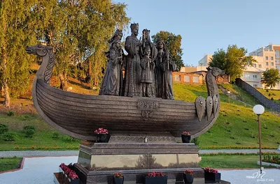 Памятник святой Царской семье – ГородТ