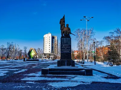 В честь кого в Тюмени установили памятники - KP.RU