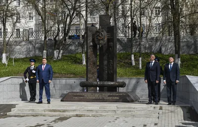 Памятник Михаилу Тверскому - Гостиница «Центральная» в Твери - Официальный  сайт гостиницы - Гостиница Тверь - отель Тверь - Гостиницы Твери