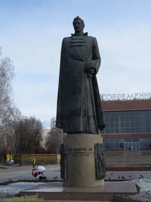 Памятник колобку — на родине этого сказочного персонажа