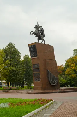 Памятник Василию Чапаеву в Чебоксарах - Достопримечательность