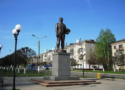 Памятник В.Ленину (Чебоксары - Республика Чувашия)