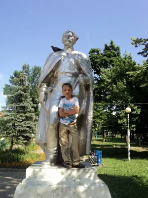 Памятник торговке семечками, Чебоксары: лучшие советы перед посещением -  Tripadvisor