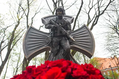 В центре Калининграда открыли новый памятник. Фото — РБК