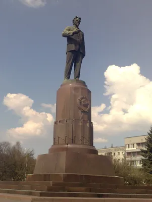 Памятник Высоцкому в Калининграде