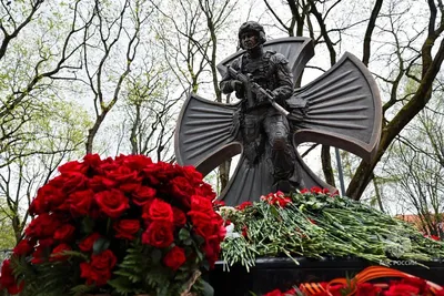 Сегодня в Калининграде открыли памятник Михаилу Муравьеву-Виленскому - НИА- КАЛИНИНГРАД