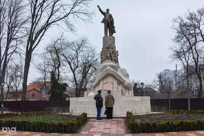 Живее всех живых. 15 памятников Ленину в Краснодаре | Юга.ру