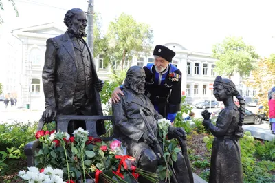 В Самаре открыли памятник князю Владимиру