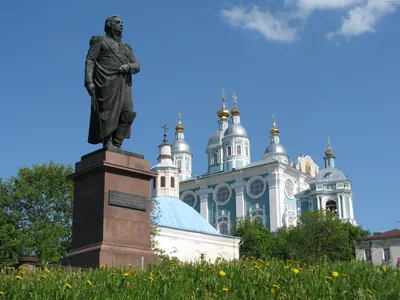 Памятник М.И. Кутузову - Смоленскому. Памятники. Достопримечательности.  Туризм. О Смоленске. Официальный сайт Администрации города-героя Смоленска