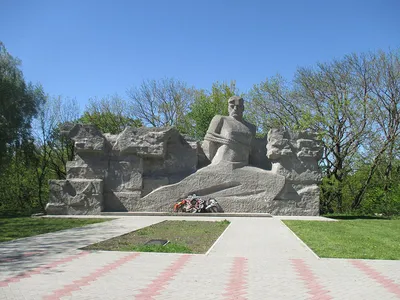 Памятники в Ставрополе фото фотографии