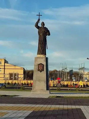 Памятник князю Владимиру Святому, крестителю Руси в Ставрополе, ул.  Юго-Западный обход, 58в - фото, отзывы 2024, рейтинг, телефон и адрес