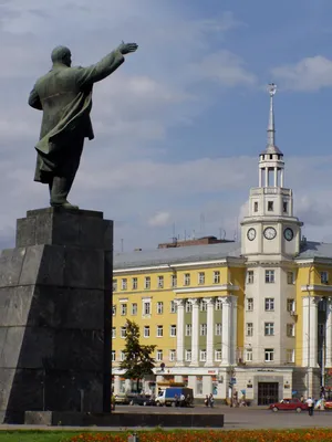 Памятники и скульптуры Воронежа (20 фото) - Блог / Заметки - Фотографии и  путешествия © Андрей Панёвин