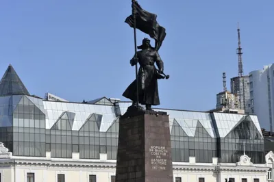Памятник В. И. Ленину во Владивостоке. Россия, Владивосток
