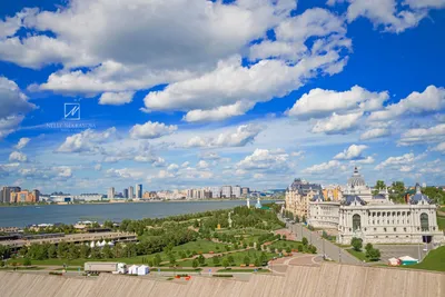 Kazan city panorama with the Kazan Kremlin wall | PeakD