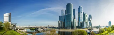 Панорама Москвы со смотровой ХХС. Район Остоженки. Photos | Adobe Stock