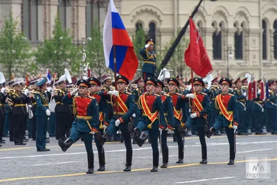 Парад Победы в Москве показал военную мощь России — фоторепортаж