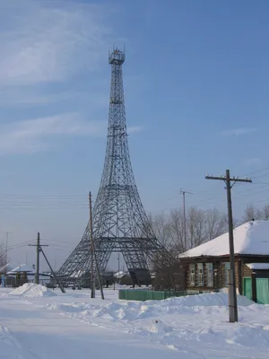 Какая тебе разница, какие на тебе кеды, если ты гуляешь в них по Парижу: |  Пикабу