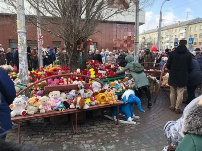 Парк ангелов\" на месте сгоревшей \"Зимней вишни\" в Кемерово | РИА Новости  Медиабанк