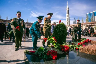 В казанском парке Победы торжественно открыли памятник  воинам-интернационалистам - Новости - Официальный портал Казани