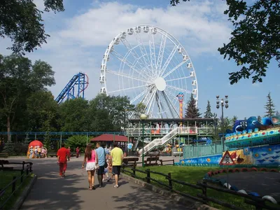 File:Rotunda in Spb victory park.JPG - Wikimedia Commons