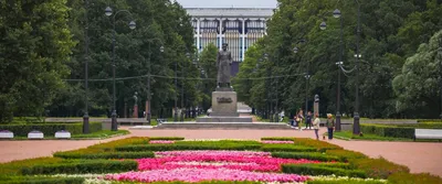 Гостиница у метро Парк Победы в Санкт-Петербурге