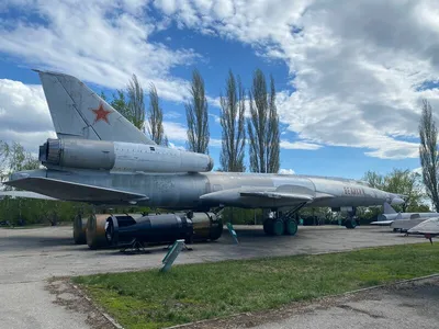 Саратов Парк Победы - «Крупнейший парк военной техники. Мемориал \"Журавли\"  в 160 м над уровнем моря. Вид на Волгу с Соколовой горы. Национальная  деревня области. Видео с высоты.» | отзывы