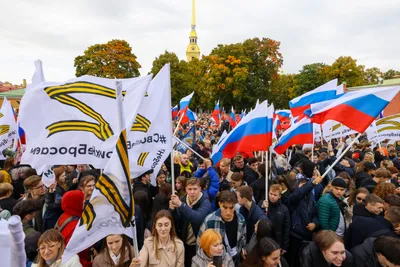 Символ времени: патриотизм становится популярной вывеской культурных  проектов