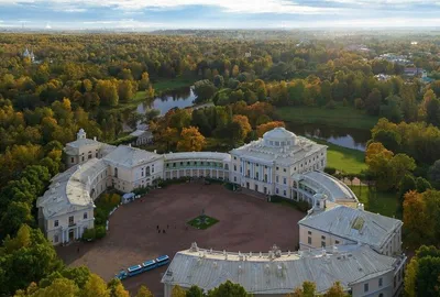 Павловск и Павловский дворец (Санкт-Петербург)