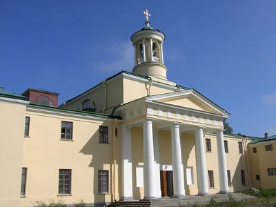 Санкт-Петербург Пушкинский район Павловск Павловский дворец Церковь Петра и  Павла Фотография