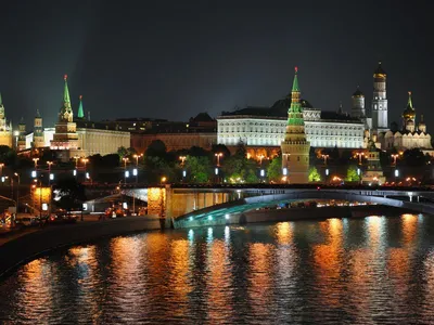 ПАЗЛЫ 60 элементов. Москва. Вид на Большой Кремлевский дворец.