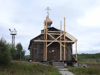 Печенга. Часть 1: посёлок, рельсы и залив