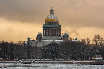 Красивые места Санкт-Петербурга для прогулки осенью