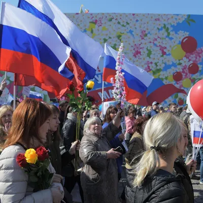 Львовская школьница, ставшая мемом, оказалась вполне симпатичным ребенком.  Новые фото. | Детство в фотографиях | Дзен