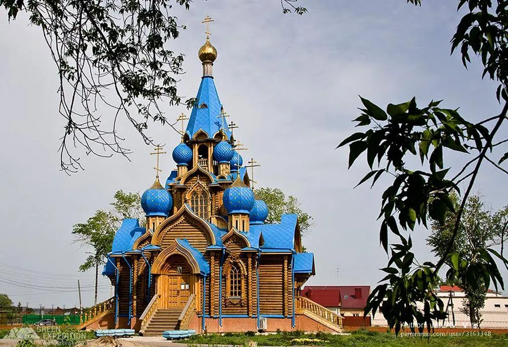 Поселок петра дубрава самарская область. Церковь в Петра Дубраве Самара. Храм Рождества Пресвятой Богородицы в Петра Дубраве. Самара Петра Дубрава достопримечательности. Храм Рождества Пресвятой Богородицы Самара.