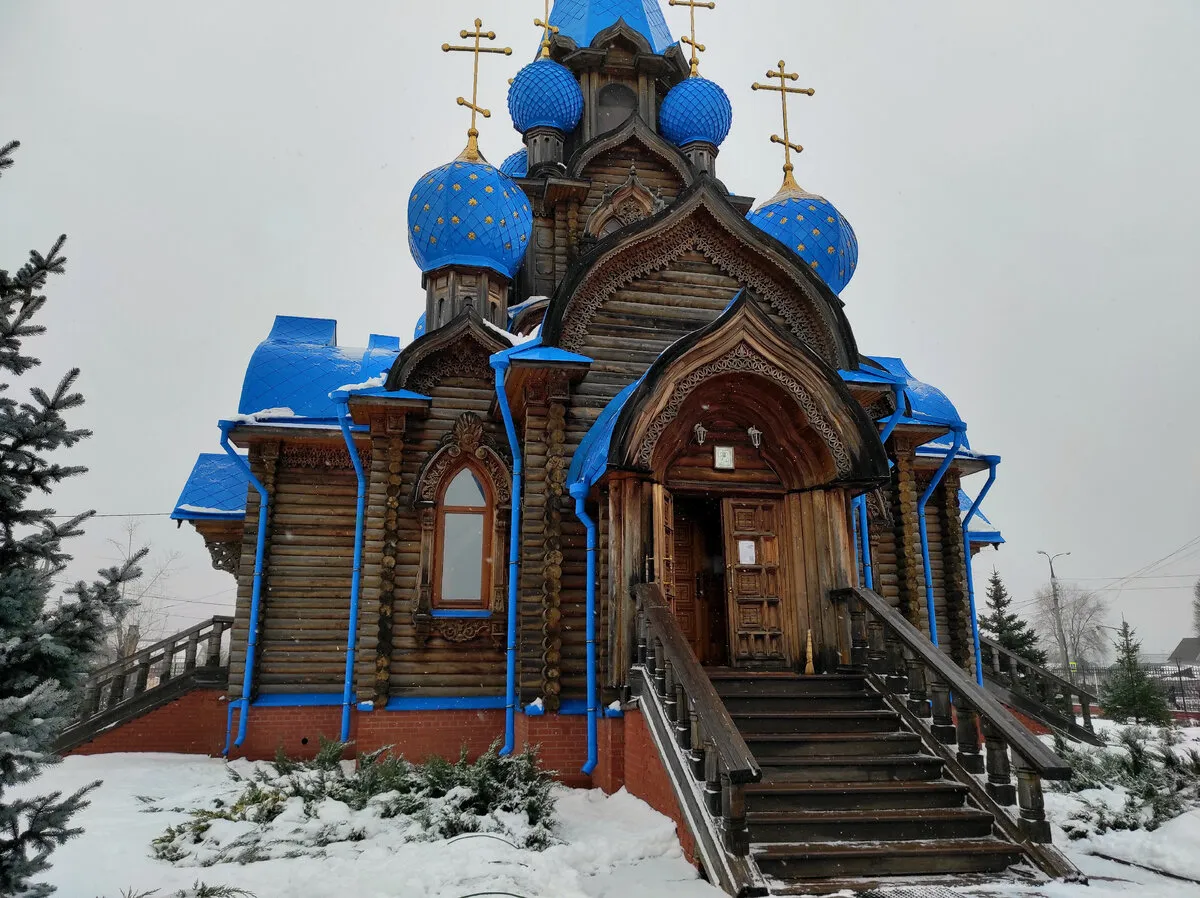 Дом петра дубрава самара. Храм Рождества Пресвятой Богородицы в Петра Дубраве. Самара Старая Петра Дубрава. Церковь в Петра Дубраве фото.