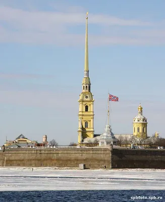 Файл:Петропавловский собор. Петропавловская крепость 2H1A8327WI.jpg —  Википедия