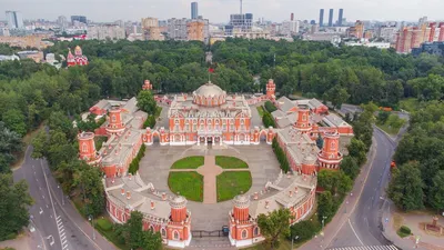 Петровский парк в Москве