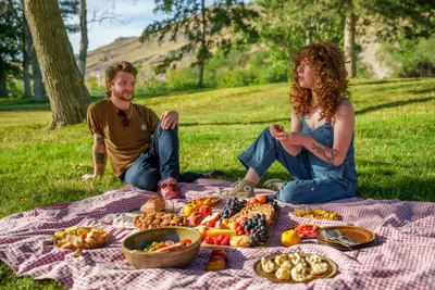 Did the Word 'Picnic' Originate with Lynchings? | Snopes.com