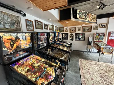 Virtual Pinball Cabinet