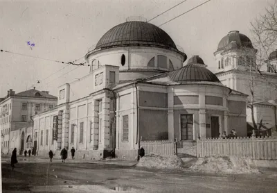 File:Yaroslavl Planetarium 01.jpg - Wikimedia Commons