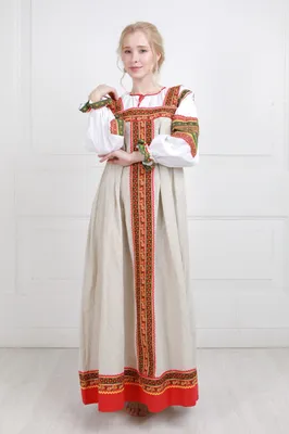 Изображения платьев барышни крестьянки на темном фоне