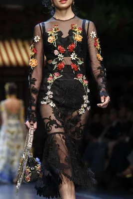 Платья Dolce & Gabbana 2012: мода на высоте