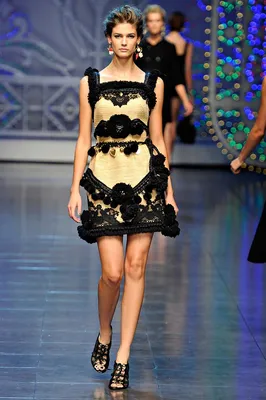 Фотографии платьев Dolce & Gabbana 2012 на любой вкус