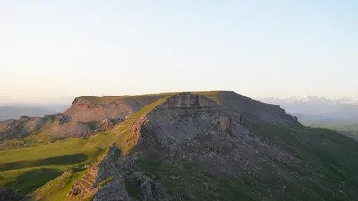 Плато бермамыт в зимнем пейзаже: красивая фотография