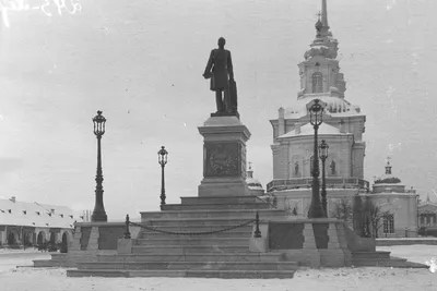 Площадь 1905 года (Екатеринбург): фото и отзывы — НГС.ТУРИЗМ