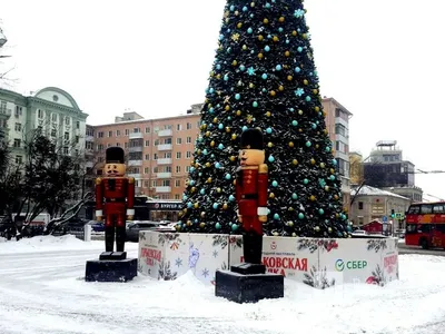 Фото: Подпись М. Горького, декоративный объект, доска почёта, Нижний  Новгород, площадь Максима Горького — Яндекс Карты