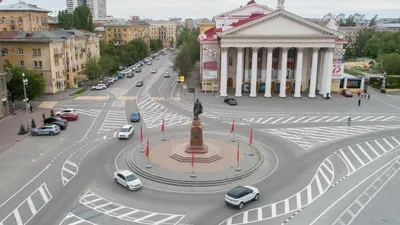 Волгоград, Площадь Павших Борцов, 1; Улица Мира, 12 — Фото — PhotoBuildings